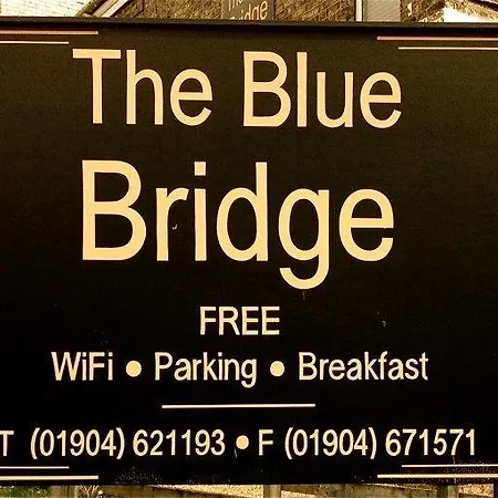 The Blue Bridge Apartment *